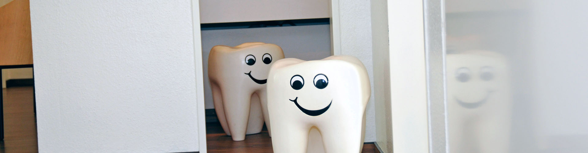 Zahnentfernungen, Weissheitsz�hne - Praxis Dr. med. dent. Peter Borg in Bergisch Gladbach